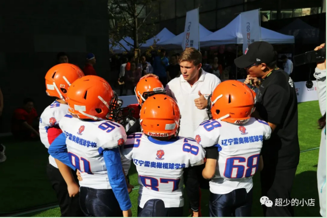 那个不会做生意的人又开店了