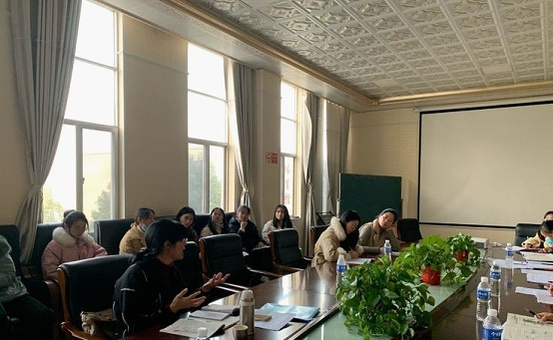 智慧引领展风采,名师送教促提升